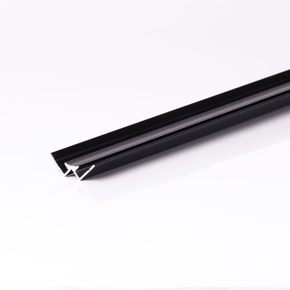 5mm Metal Internal Corner 2.7m