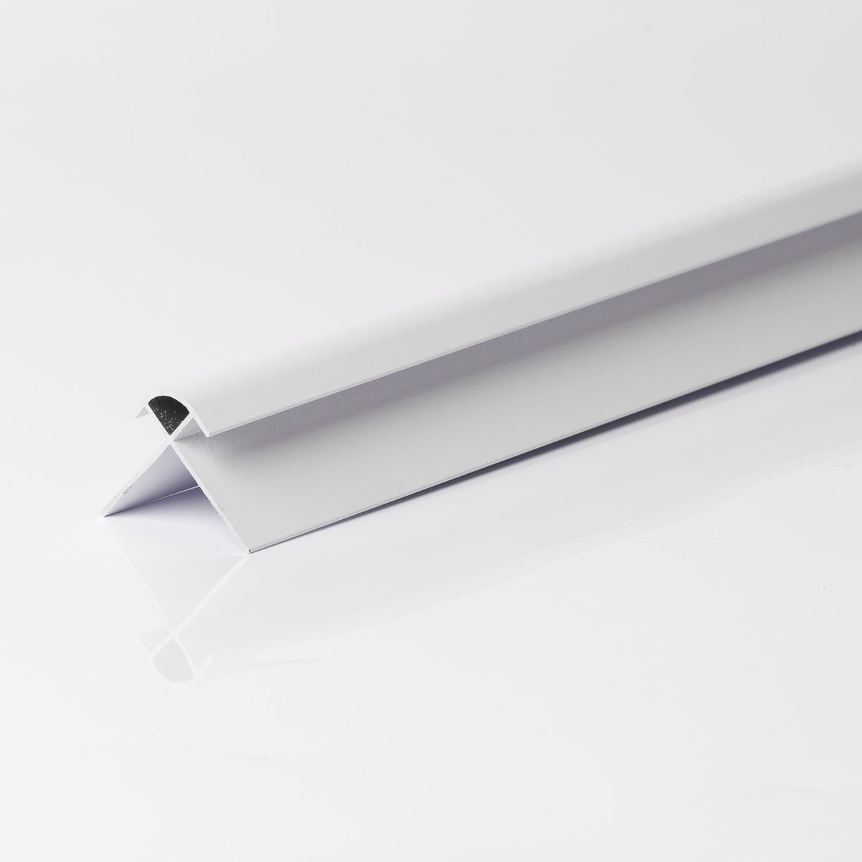 8mm Aluminium External Corner Trim - 2.7m